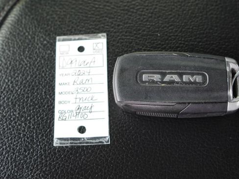Used 2024 RAM 2500 Tradesman w/ Chrome Appearance Group AWD/4WD image 36