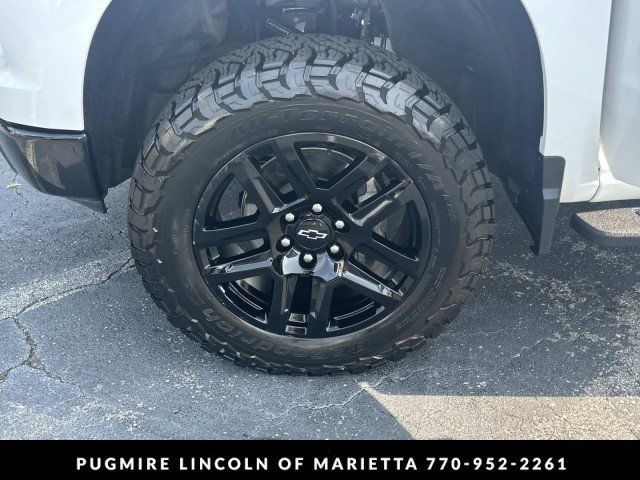 Used 2023 Chevrolet Silverado 1500 LT Trail Boss w/ Convenience Package II AWD/4WD image 11