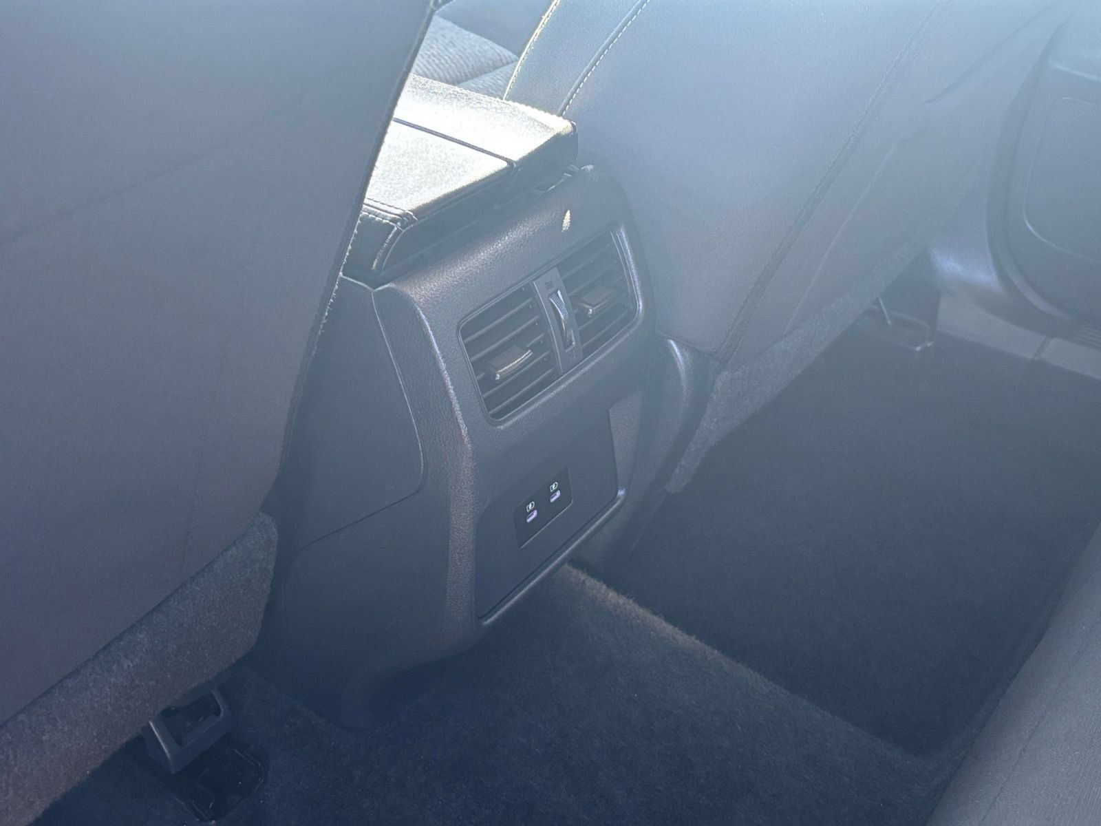 Used 2025 Nissan Rogue SV AWD/4WD image 24