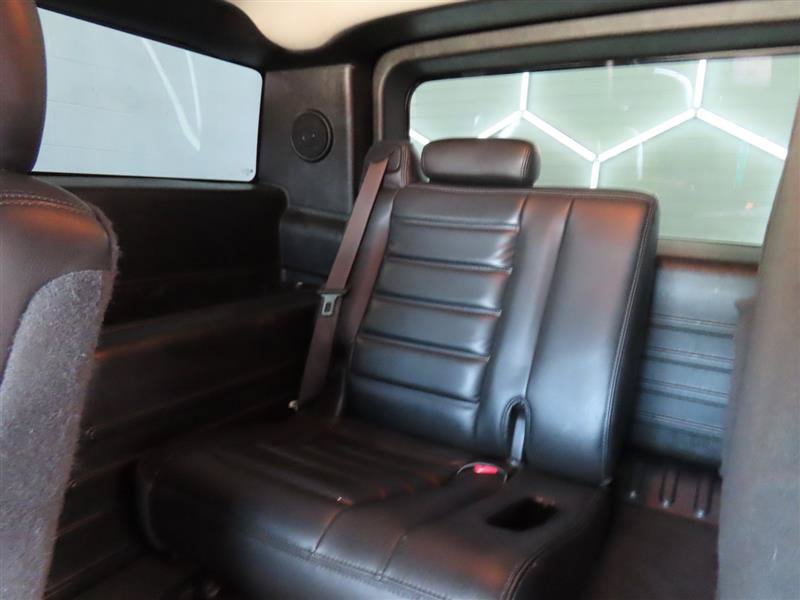 Used 2005 HUMMER H2 w/ Preferred Equipment Group AWD/4WD image 36