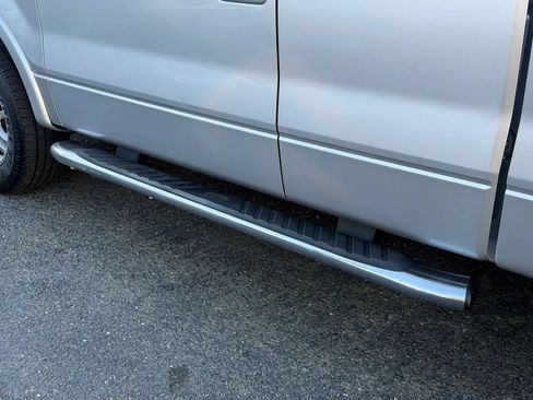 Used 2010 Ford F150 Lariat AWD/4WD image 3