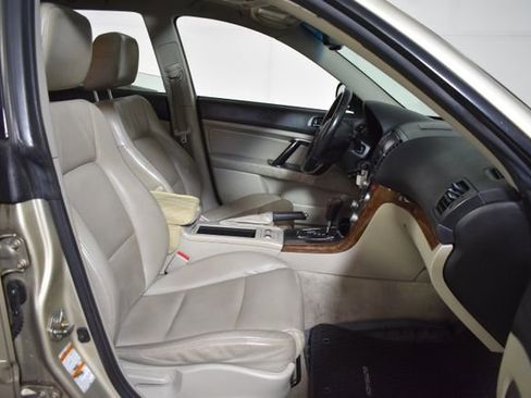 Used 2008 Subaru Outback 2.5i Limited AWD/4WD image 26