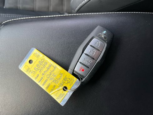 Used 2022 Mitsubishi Outlander SE image 39