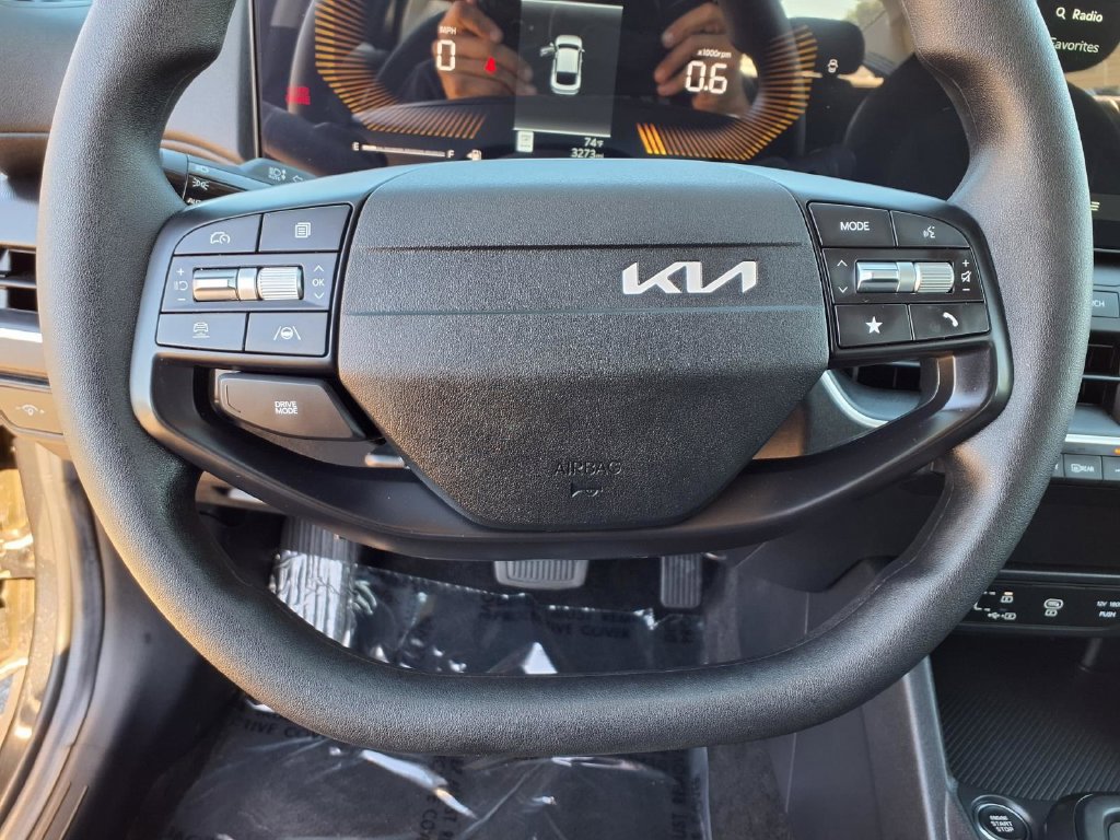 Certified 2025 Kia K4 FWD image 21