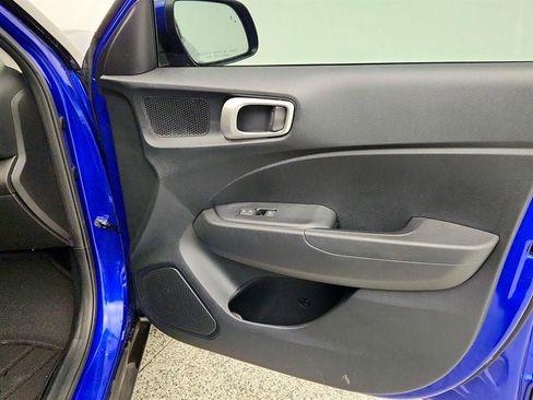 Used 2023 Hyundai Venue SEL FWD image 26