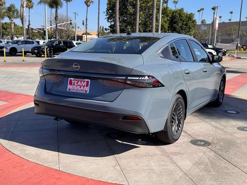New 2026 Nissan Sentra SV FWD image 8