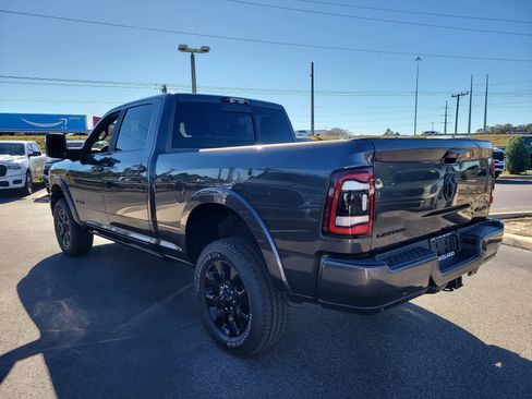 Used 2024 RAM 2500 Limited image 7