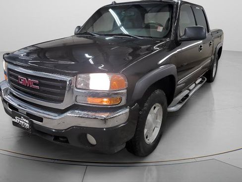 Used 2005 GMC Sierra 1500 SLT w/ Light Duty Power Package image 1