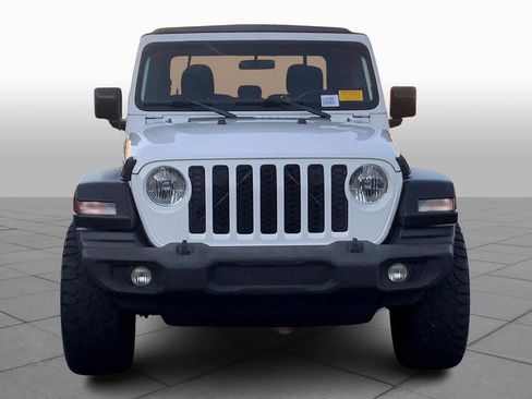 Used 2020 Jeep Gladiator Sport w/ Quick Order Package 24S image 3