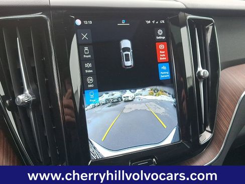 Certified 2023 Volvo XC60 B5 Plus w/ Climate Package image 19