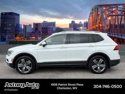 Used 2020 Volkswagen Tiguan SEL AWD/4WD image 6
