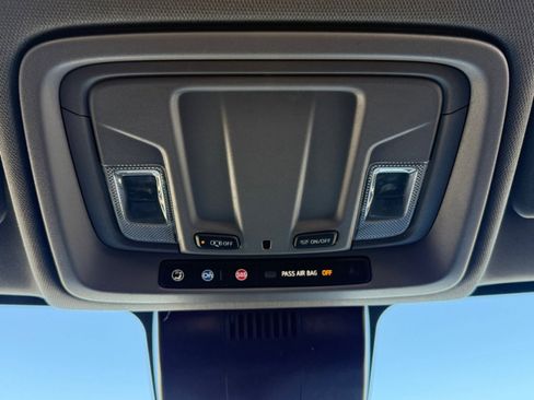 Used 2024 Chevrolet Silverado 2500 LT image 31