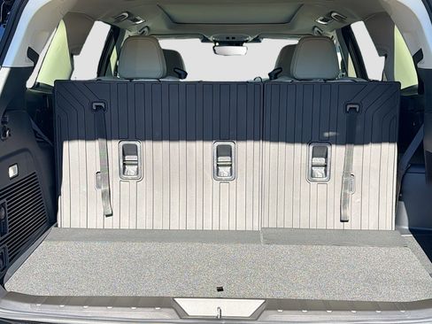 New 2026 Subaru Ascent Limited image 12