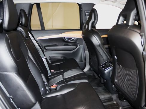 Used 2022 Volvo XC90 T6 Momentum w/ Advanced Package image 60