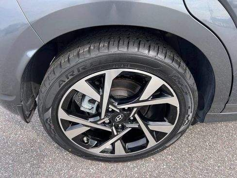 Used 2022 Hyundai Kona Limited w/ Cargo Package FWD image 14