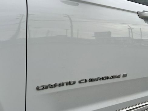 Used 2022 Jeep Grand Cherokee Summit w/ Adv Protech Group IV image 45