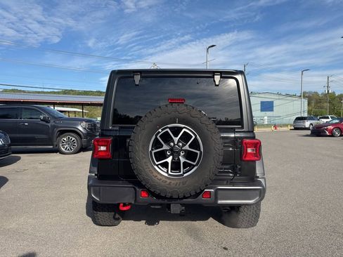 Used 2026 Jeep Wrangler Unlimited Rubicon AWD/4WD image 17