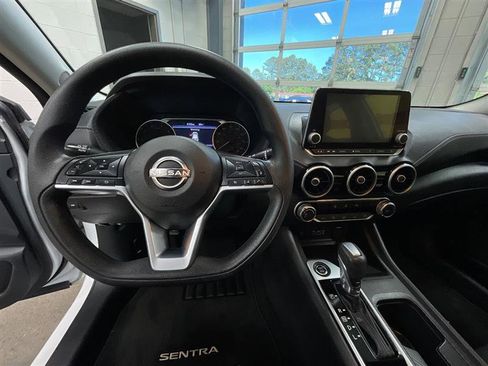 Used 2024 Nissan Sentra SV image 14