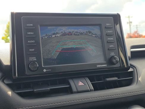 Used 2021 Toyota RAV4 XLE w/ XLE Grade Weather Package AWD/4WD image 29