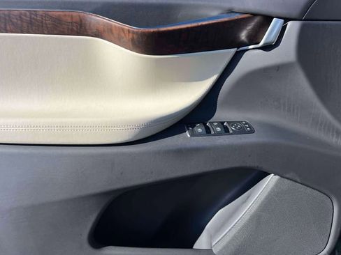 Used 2018 Tesla Model X P100D image 21