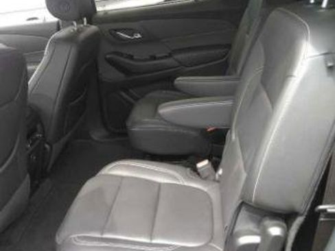 Used 2023 Chevrolet Traverse LT AWD/4WD image 4