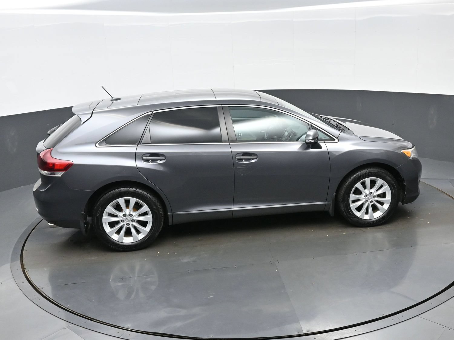 Used 2014 Toyota Venza XLE FWD image 37
