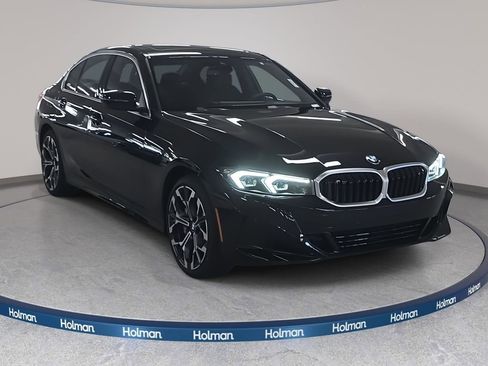 New 2026 BMW 330i Sedan w/ Convenience Package RWD image 3