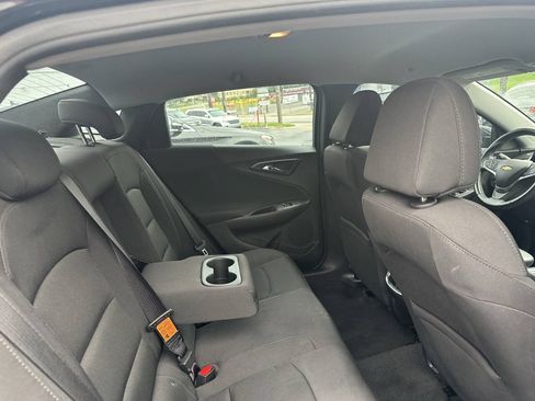 Used 2017 Chevrolet Malibu Hybrid w/ Driver Confidence Package FWD image 10