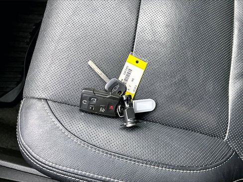 Used 2016 Chevrolet Tahoe LS w/ All-Season Package image 30