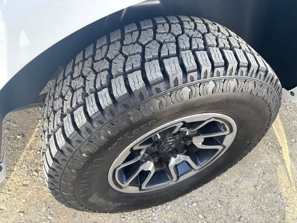 Used 2017 RAM 1500 Laramie AWD/4WD image 7