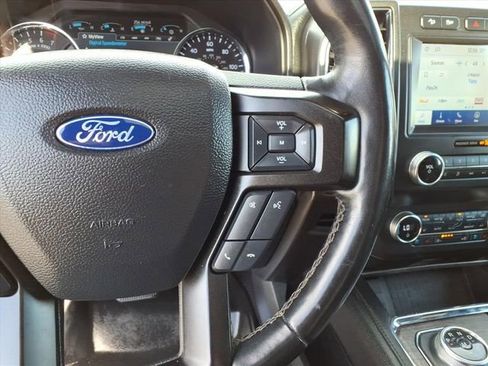 Used 2020 Ford Expedition Limited image 16