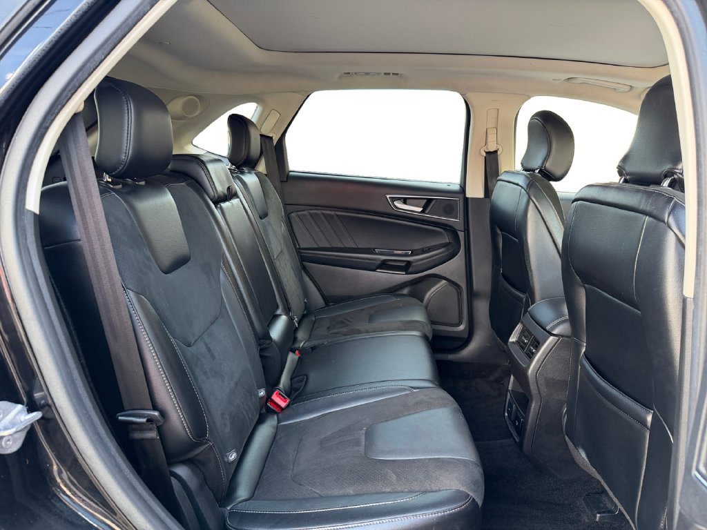 Used 2017 Ford Edge Sport w/ Technology Package AWD/4WD image 20