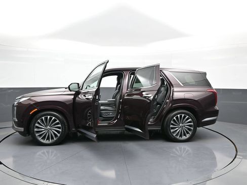 Certified 2024 Hyundai Palisade Calligraphy AWD/4WD image 47