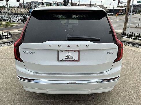 New 2026 Volvo XC90 T8 Plus w/ Protection Package AWD/4WD image 9