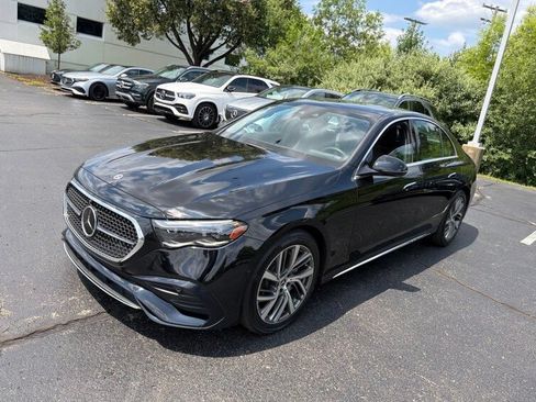 Used 2024 Mercedes-Benz E 350 4MATIC Sedan image 1