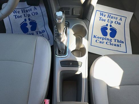 Used 2017 Chevrolet Cruze LT w/ Convenience Package image 12