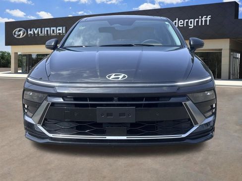 Used 2025 Hyundai Sonata Limited FWD image 3