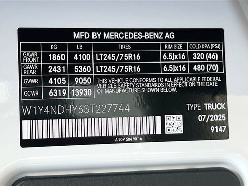 New 2025 Mercedes-Benz Sprinter 2500 image 26