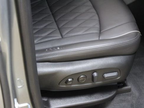 Used 2023 Buick Enclave Avenir w/ Avenir Technology Package AWD/4WD image 13