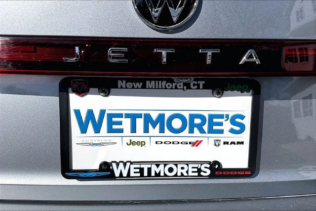 Used 2025 Volkswagen Jetta SE FWD image 24