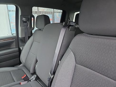 Used 2025 Chevrolet Silverado 1500 LT AWD/4WD image 48
