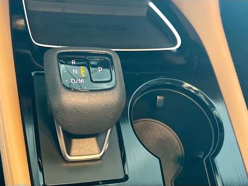 Used 2023 Nissan Rogue Platinum FWD image 23