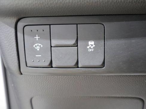 Used 2018 Kia Soul + FWD image 29