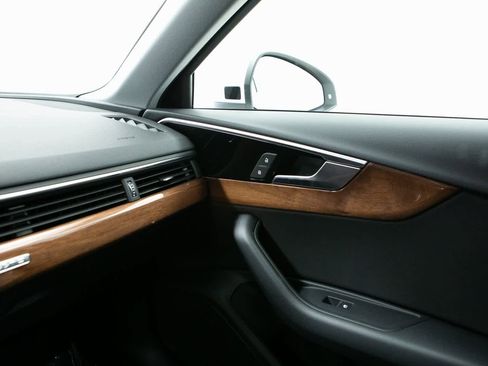 Used 2023 Audi A4 2.0T Premium w/ Convenience Package image 24