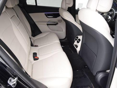 Certified 2024 Mercedes-Benz GLC 300 image 18