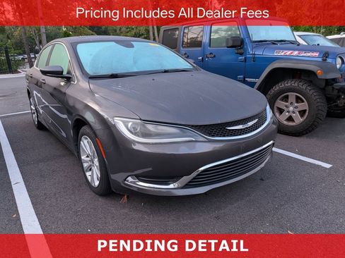 Used 2017 Chrysler 200 Limited Platinum w/ Comfort & Convenience Group FWD image 1