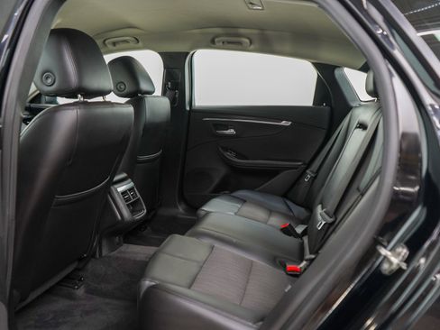 Used 2016 Chevrolet Impala LT w/ Convenience Package FWD image 16