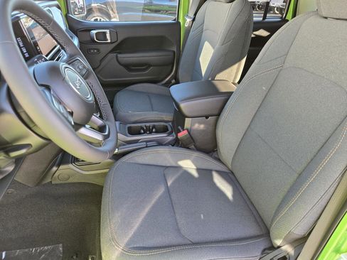 New 2026 Jeep Gladiator Sport image 24