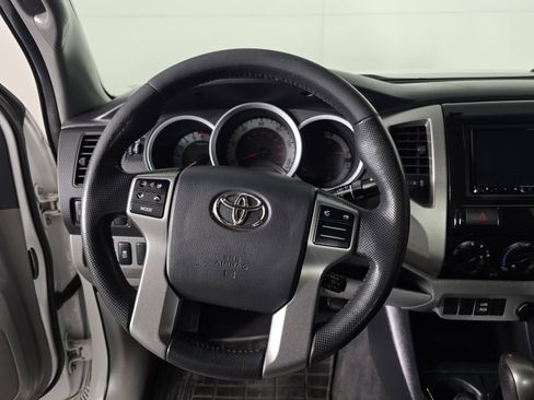 Used 2013 Toyota Tacoma PreRunner w/ SR5 Pkg RWD image 14