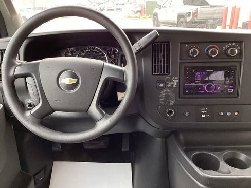 Used 2016 Chevrolet Express 3500 LT w/ LT Preferred Equipment Group image 15